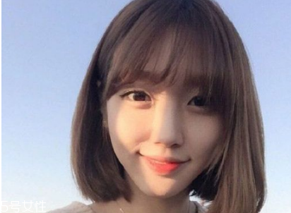 怎么給自己編劉海 編劉海簡單好看的步驟 怎么給自己編劉海 編劉海簡單好看的步驟