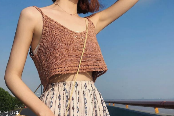 今年流行什么吊帶 夏日小性感 今年流行什么吊帶 夏日小性感