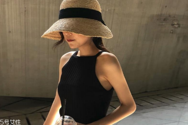 今年流行什么吊帶 夏日小性感 今年流行什么吊帶 夏日小性感