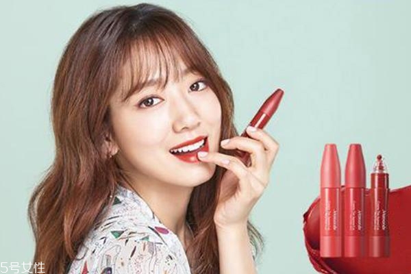 夢妝液體擠擠口紅怎么用法 令人尖叫的擠壓式黑科技 夢妝液體擠擠口紅怎么用法 令人尖叫的擠壓式黑科技