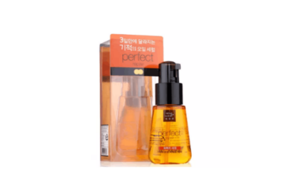 用了護(hù)發(fā)精油還用護(hù)發(fā)素嗎 護(hù)發(fā)素加護(hù)發(fā)精油效果更好 用了護(hù)發(fā)精油還用護(hù)發(fā)素嗎 護(hù)發(fā)素加護(hù)發(fā)精油效果更好