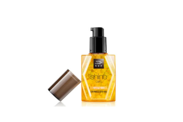 用了護(hù)發(fā)精油還用護(hù)發(fā)素嗎 護(hù)發(fā)素加護(hù)發(fā)精油效果更好 用了護(hù)發(fā)精油還用護(hù)發(fā)素嗎 護(hù)發(fā)素加護(hù)發(fā)精油效果更好