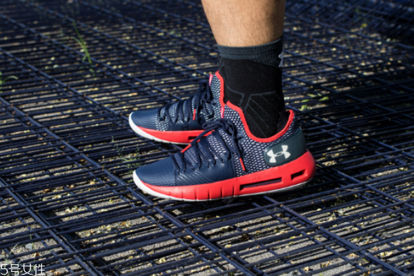 安德瑪hovr havoc籃球鞋測評 零重力腳感非凡 安德瑪hovr havoc籃球鞋測評 零重力腳感非凡