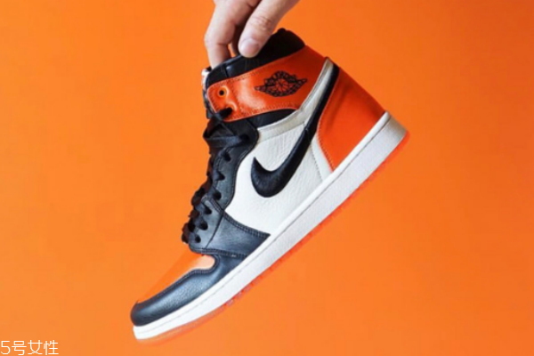 aj1絲綢扣碎有男款嗎 驚艷人心的設計 aj1絲綢扣碎有男款嗎 驚艷人心的設計