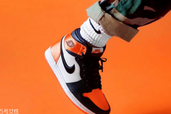 aj1絲綢扣碎有男款嗎 驚艷人心的設計 aj1絲綢扣碎有男款嗎 驚艷人心的設計