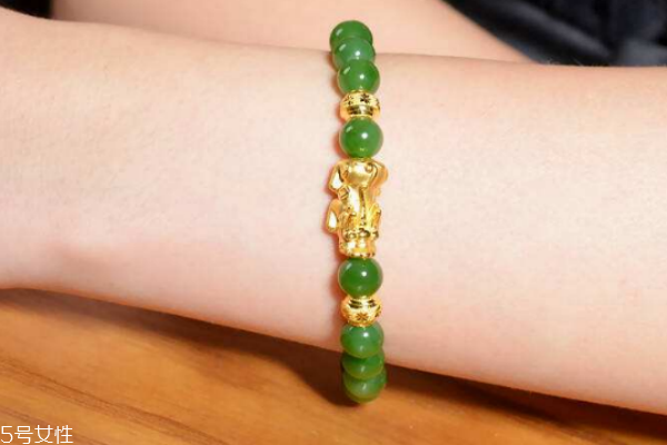 黃金貔貅手鏈如何挑選 有很多小細(xì)節(jié) 黃金貔貅手鏈如何挑選 有很多小細(xì)節(jié)