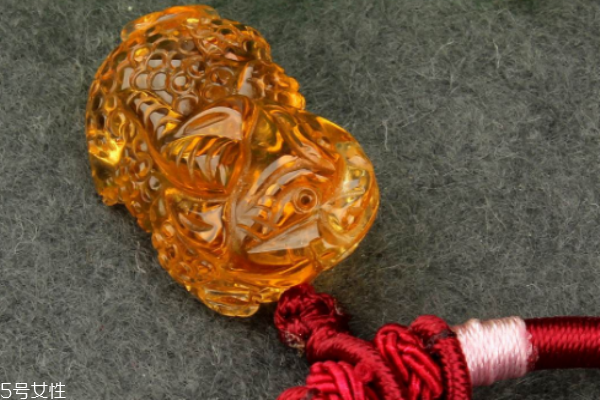 黃水晶適合什么生肖帶 找準(zhǔn)自己的幸運(yùn)水晶 黃水晶適合什么生肖帶 找準(zhǔn)自己的幸運(yùn)水晶