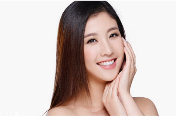 美白精華液晚上用嗎 美白精華使用誤區(qū) 美白精華液晚上用嗎 美白精華使用誤區(qū)