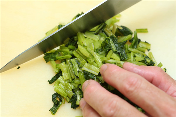 雪里紅是什么蔬菜 怎樣腌雪里紅咸菜 雪里紅是什么蔬菜 怎樣腌雪里紅咸菜