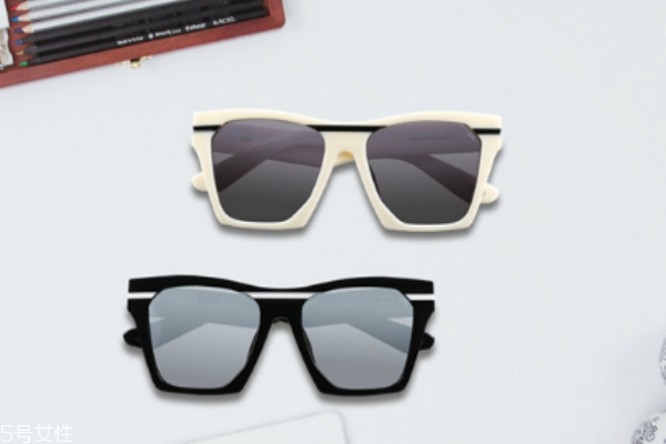 變色鏡片對(duì)眼睛好嗎 選擇正規(guī)品牌鏡片 變色鏡片對(duì)眼睛好嗎 選擇正規(guī)品牌鏡片