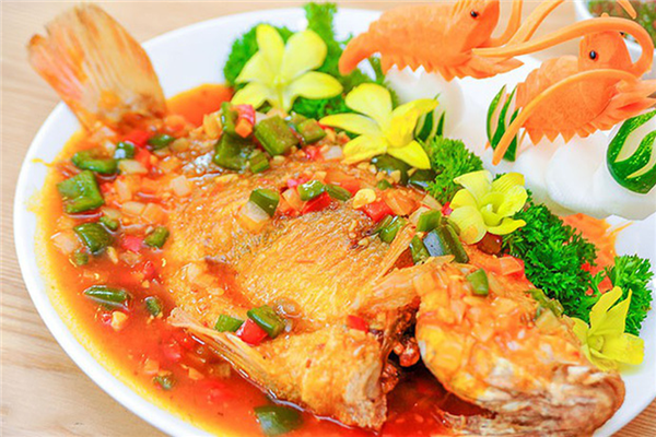 多吃魚的好處有哪些 九個吃魚的功效 多吃魚的好處有哪些 九個吃魚的功效