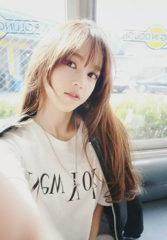 空氣劉海怎么定型長(zhǎng)久 維持劉海卷靠這5招 空氣劉海怎么定型長(zhǎng)久 維持劉海卷靠這5招