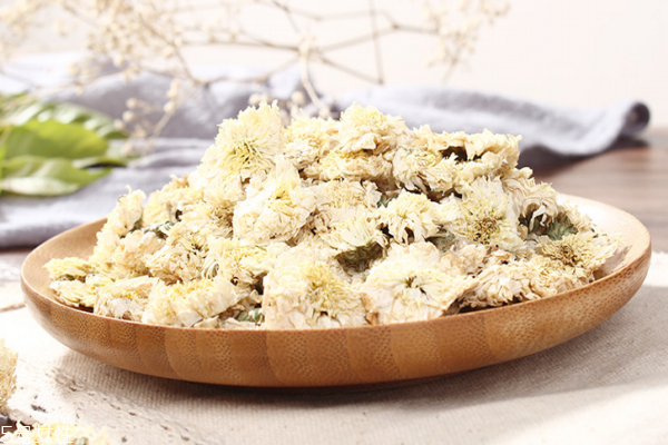 菊花茶能過(guò)夜喝嗎 建議不喝 菊花茶能過(guò)夜喝嗎 建議不喝