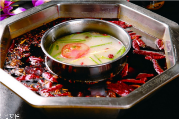 戴隱形眼鏡可以吃火鍋嗎 吃火鍋能戴隱形眼鏡 戴隱形眼鏡可以吃火鍋嗎 吃火鍋能戴隱形眼鏡