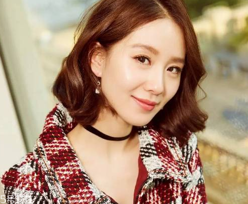 發(fā)量少怎么增加發(fā)量 禿發(fā)女孩必學(xué)發(fā)量激増6招 發(fā)量少怎么增加發(fā)量 禿發(fā)女孩必學(xué)發(fā)量激増6招