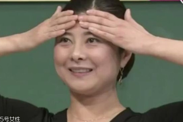 眼睛下垂變小怎么辦 3個動作解救你的困擾 眼睛下垂變小怎么辦 3個動作解救你的困擾