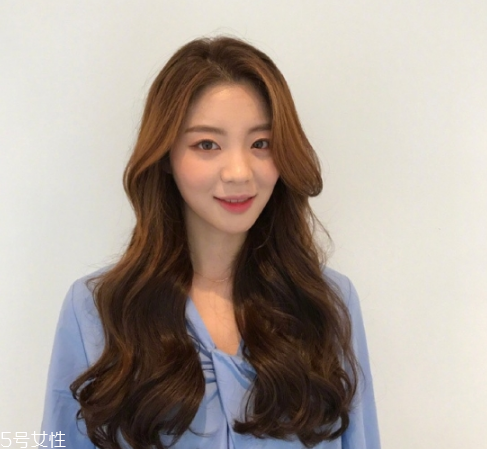 空氣感卷發(fā)教程 空氣卷發(fā)型圖片中長發(fā) 空氣感卷發(fā)教程 空氣卷發(fā)型圖片中長發(fā)
