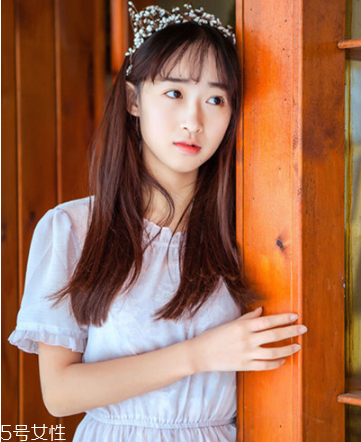 空氣劉海適合多大年齡 最新款空氣劉海發(fā)型圖片 空氣劉海適合多大年齡 最新款空氣劉海發(fā)型圖片