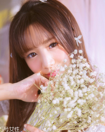 空氣劉海適合多大年齡 最新款空氣劉海發(fā)型圖片 空氣劉海適合多大年齡 最新款空氣劉海發(fā)型圖片