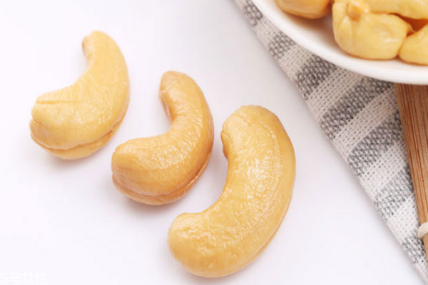 腰果為什么叫腰果 原來(lái)是這樣 腰果為什么叫腰果 原來(lái)是這樣