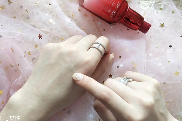 資生堂紅腰子升級版多少錢 日本專柜比國內(nèi)專柜便宜60塊 資生堂紅腰子升級版多少錢 日本專柜比國內(nèi)專柜便宜60塊