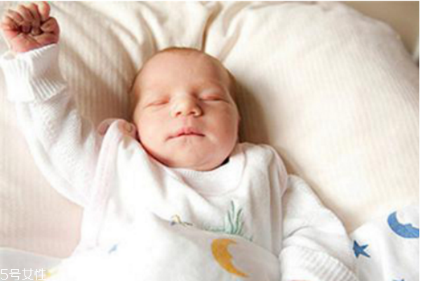 嬰兒哭鬧不睡覺怎么辦 嬰兒哭鬧不睡覺怎么辦