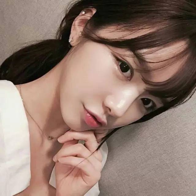 空氣劉海怎么定型長(zhǎng)久 維持劉海卷靠這5招 空氣劉海怎么定型長(zhǎng)久 維持劉海卷靠這5招