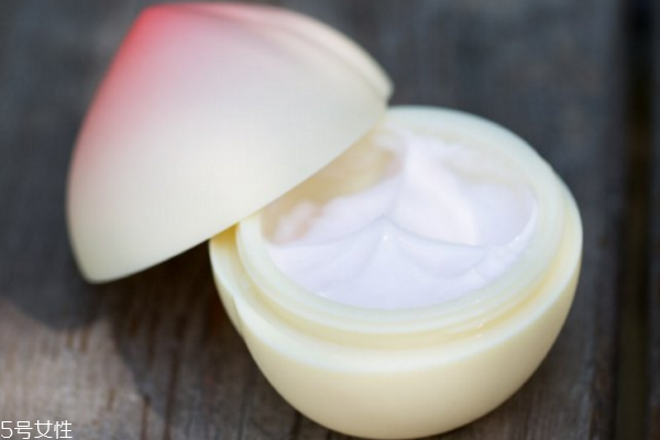 夏天可以涂護手霜嗎 夏天護手霜推薦 夏天可以涂護手霜嗎 夏天護手霜推薦