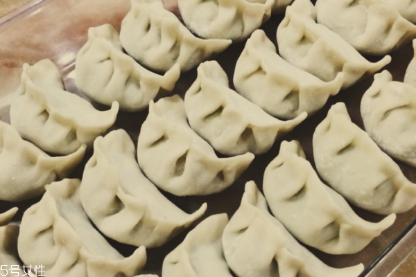 餃子為什么要加涼水 這是科學(xué)做法 餃子為什么要加涼水 這是科學(xué)做法