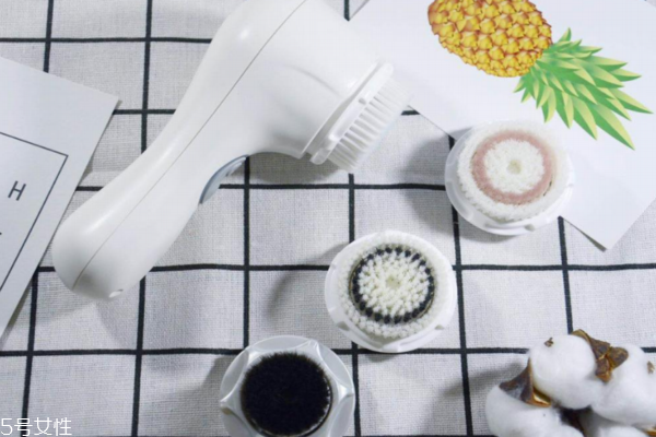 油性皮膚怎么挑潔面儀 2種油皮選擇大不同 油性皮膚怎么挑潔面儀 2種油皮選擇大不同