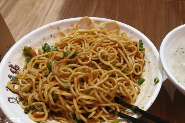 熱干面可以用掛面嗎 必看的知識點 熱干面可以用掛面嗎 必看的知識點