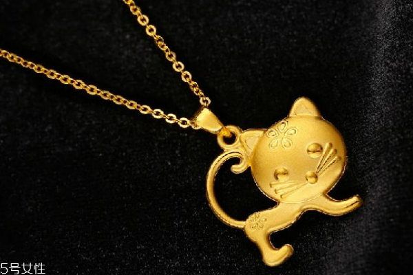 千足金吊墜一般多少克 款式差距很大 千足金吊墜一般多少克 款式差距很大