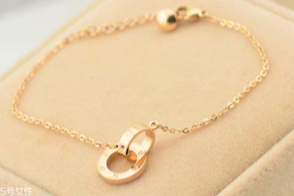玫瑰金手鏈會變色嗎 保養(yǎng)不好會褪色 玫瑰金手鏈會變色嗎 保養(yǎng)不好會褪色