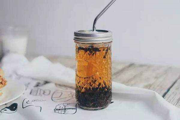 冷泡茶可以睡前喝嗎 冷泡茶可以助眠嗎 冷泡茶可以睡前喝嗎 冷泡茶可以助眠嗎