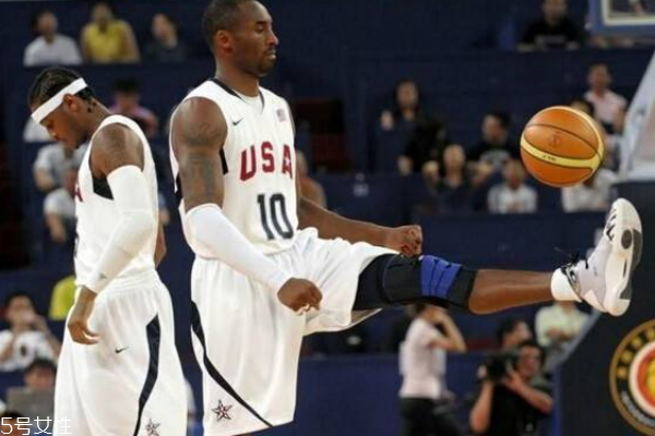 鮑爾芬護(hù)膝怎么洗 不可大力揉搓 鮑爾芬護(hù)膝怎么洗 不可大力揉搓