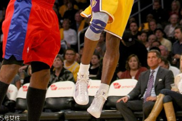 鮑爾芬護(hù)膝怎么洗 不可大力揉搓 鮑爾芬護(hù)膝怎么洗 不可大力揉搓