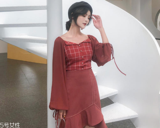 秋季格紋衣服搭配圖片 輕松應(yīng)對(duì)不同場(chǎng)合 秋季格紋衣服搭配圖片 輕松應(yīng)對(duì)不同場(chǎng)合