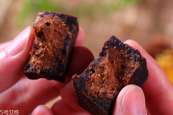 紅糖變白還能吃嗎 可以放心吃 紅糖變白還能吃嗎 可以放心吃