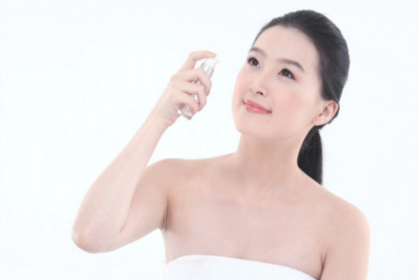 怎么補(bǔ)妝自然不卡粉 這樣補(bǔ)妝起皮也不怕 怎么補(bǔ)妝自然不卡粉 這樣補(bǔ)妝起皮也不怕