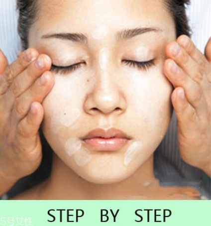 油性皮膚吃妝怎么辦 萬萬沒想到可以這樣做 油性皮膚吃妝怎么辦 萬萬沒想到可以這樣做