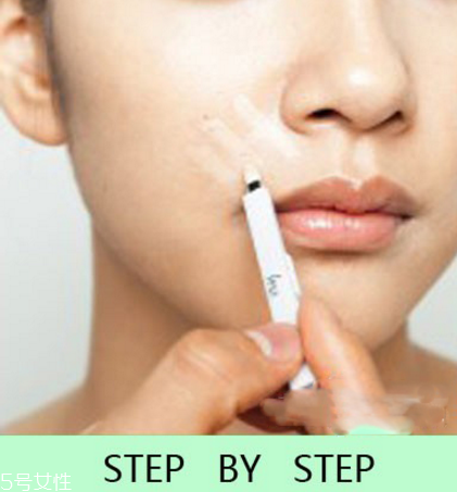 油性皮膚吃妝怎么辦 萬萬沒想到可以這樣做 油性皮膚吃妝怎么辦 萬萬沒想到可以這樣做