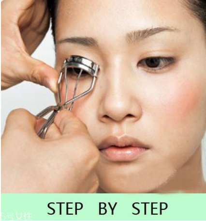 油性皮膚吃妝怎么辦 萬萬沒想到可以這樣做 油性皮膚吃妝怎么辦 萬萬沒想到可以這樣做