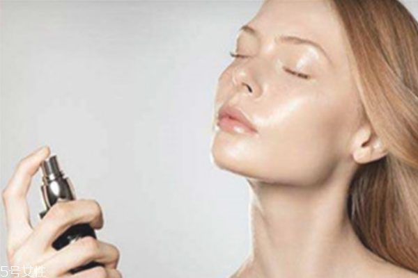定妝噴霧是什么 定妝噴霧原理 定妝噴霧是什么 定妝噴霧原理