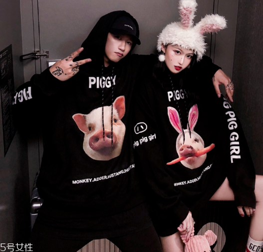 情侶衛(wèi)衣圖片大全 最流行的秀恩愛方法 情侶衛(wèi)衣圖片大全 最流行的秀恩愛方法