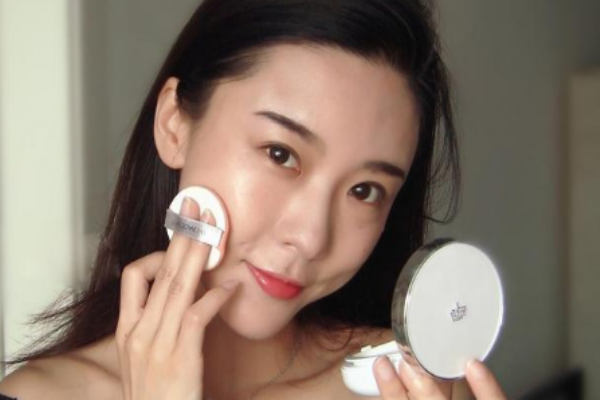 化妝定妝的步驟是什么 原來美妝達(dá)人都這樣定妝 化妝定妝的步驟是什么 原來美妝達(dá)人都這樣定妝
