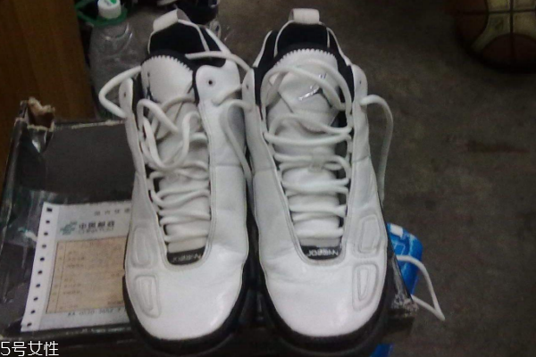 識(shí)貨上的鞋為什么便宜 這些原因會(huì)降價(jià) 識(shí)貨上的鞋為什么便宜 這些原因會(huì)降價(jià)