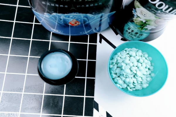 當妮留香珠和金紡留香小黑瓶哪個留香久 對比評測 當妮留香珠和金紡留香小黑瓶哪個留香久 對比評測