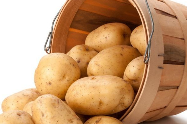 炒菜鹽放多了怎么辦？加這些食物可以避免菜過(guò)咸