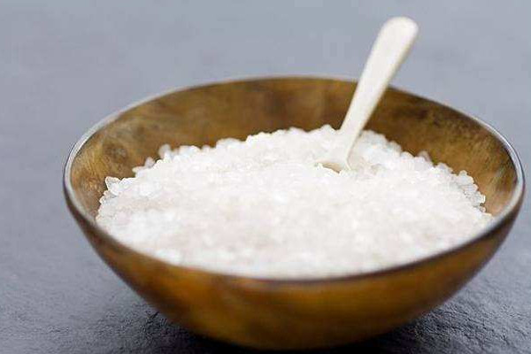 炒菜鹽放多了怎么辦？加這些食物可以避免菜過(guò)咸