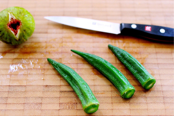 秋葵在陽臺怎么種？這樣的秋葵生吃無毒